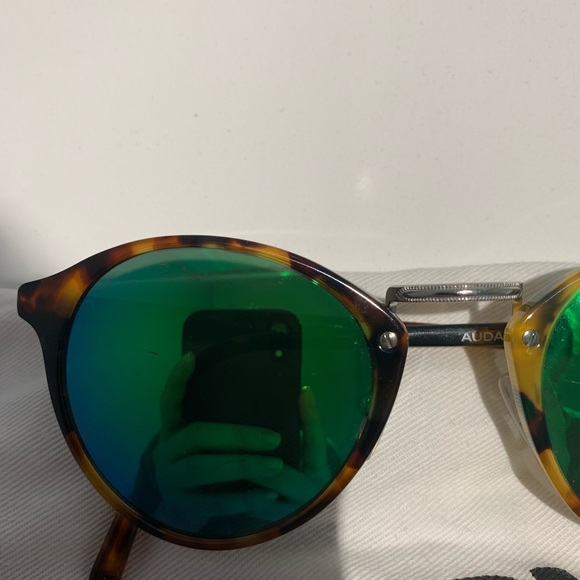 SPEKTRE sunglasses main image 4